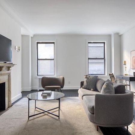 Appartamento Midtown 2Br W Doorman Wd Nr Central Park Nyc-1246 New York Esterno foto