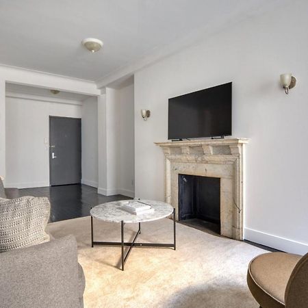 Appartamento Midtown 2Br W Doorman Wd Nr Central Park Nyc-1246 New York Esterno foto