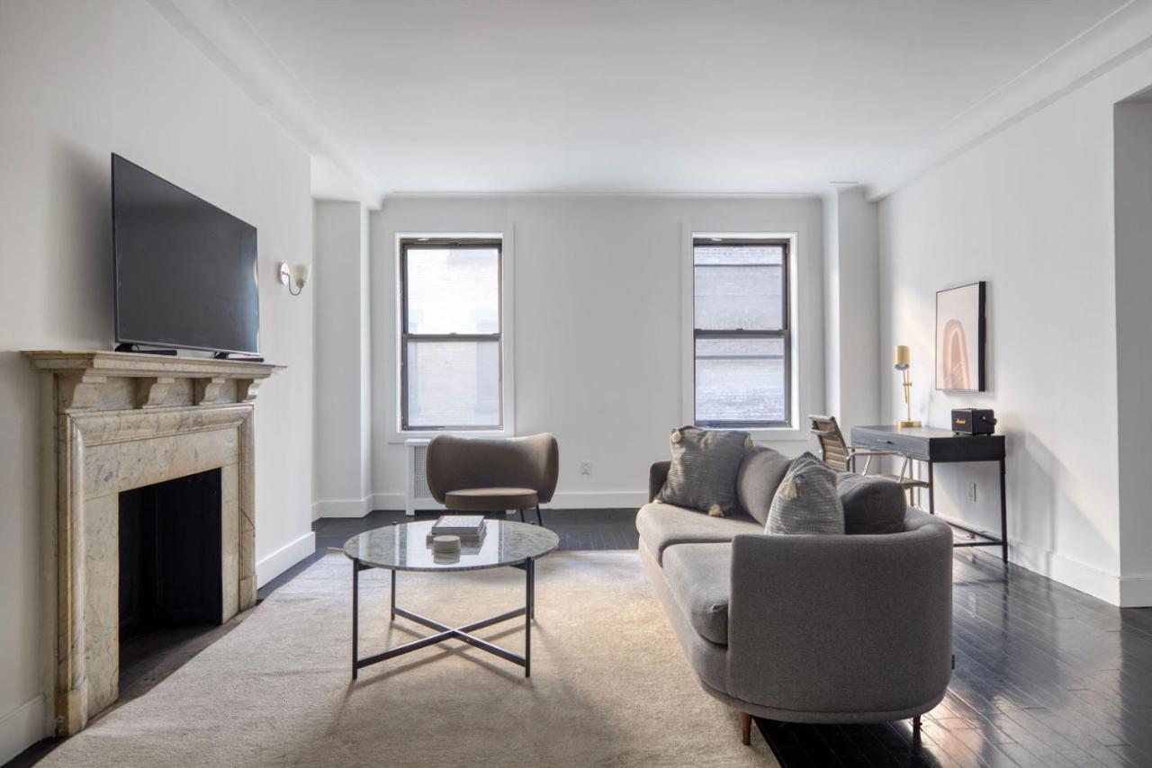 Appartamento Midtown 2Br W Doorman Wd Nr Central Park Nyc-1246 New York Esterno foto