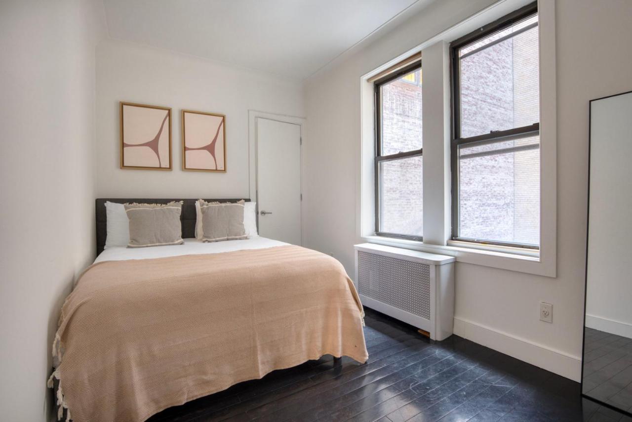 Appartamento Midtown 2Br W Doorman Wd Nr Central Park Nyc-1246 New York Esterno foto