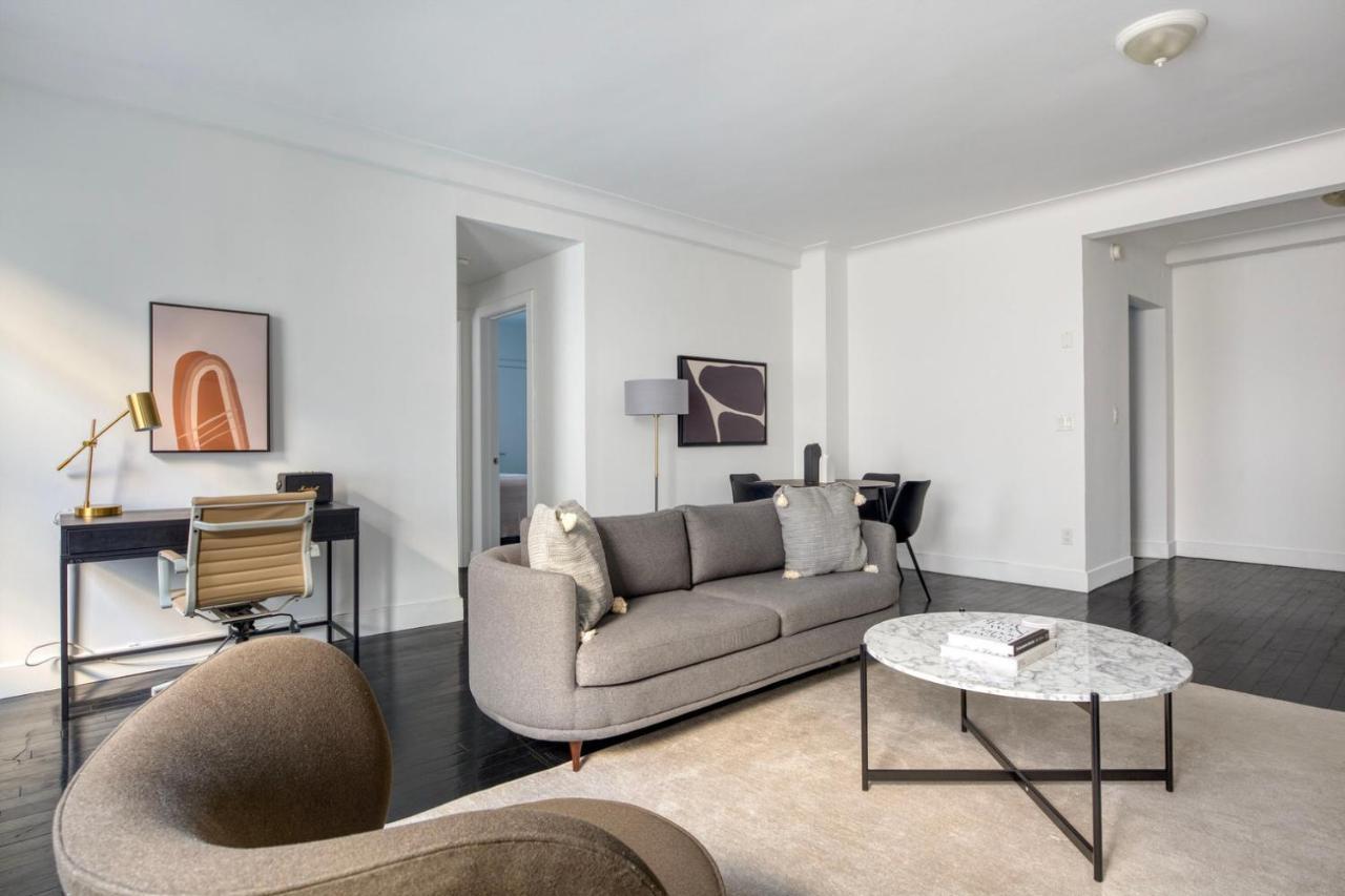 Appartamento Midtown 2Br W Doorman Wd Nr Central Park Nyc-1246 New York Esterno foto